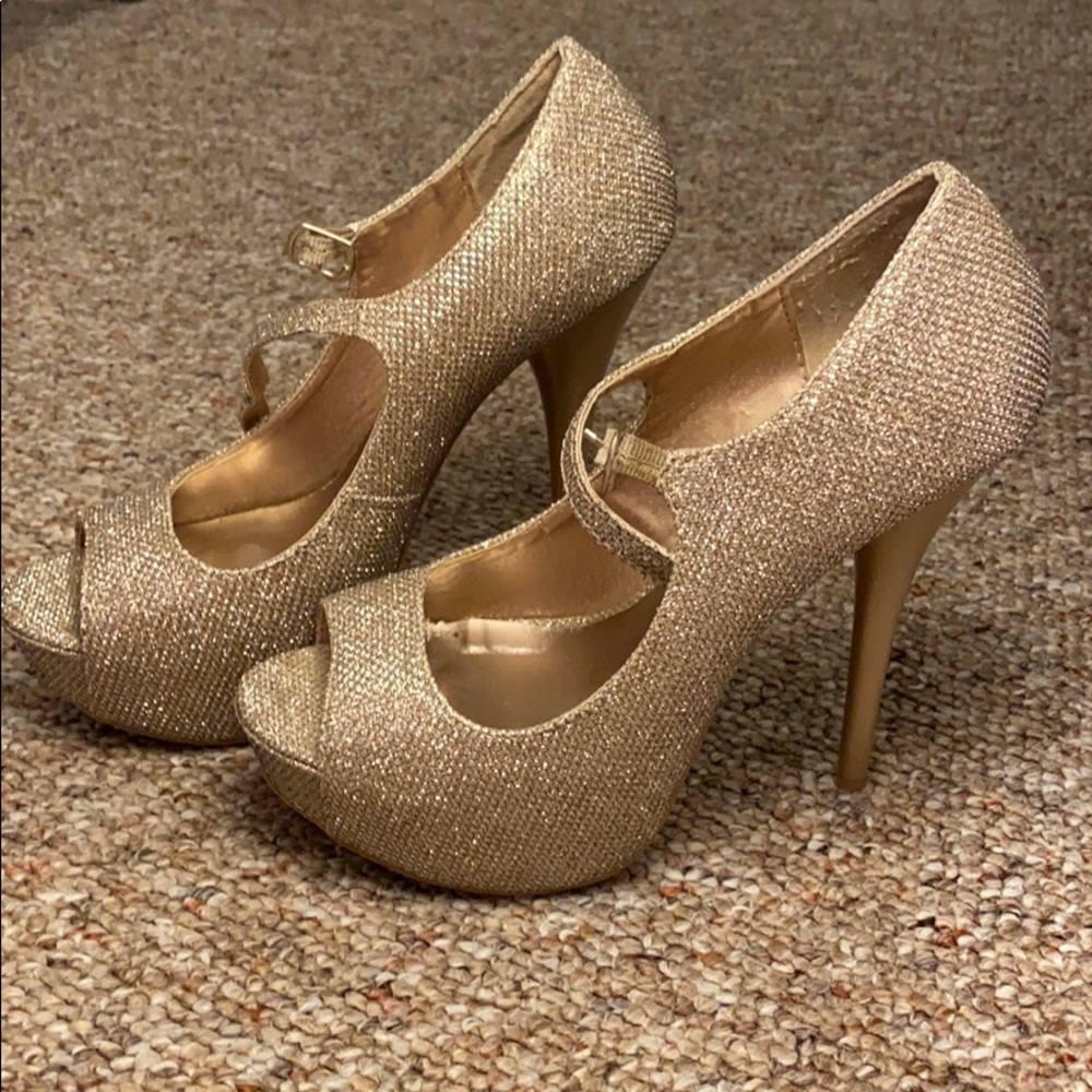 Gold sparkly stilettos
